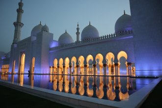 The image of Abu Dhabi, Mosque.