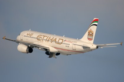 Etihad Airways Airbus A320 taking off