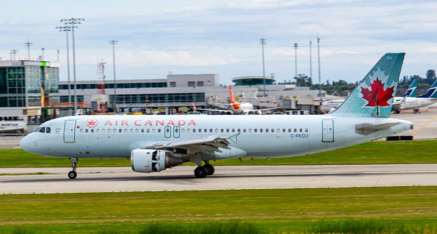 An Air Canada Airbus A320