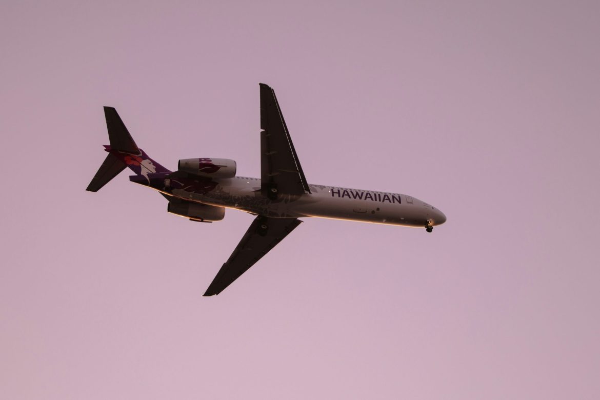 Hawaiian Airlines Plane flying in the sky