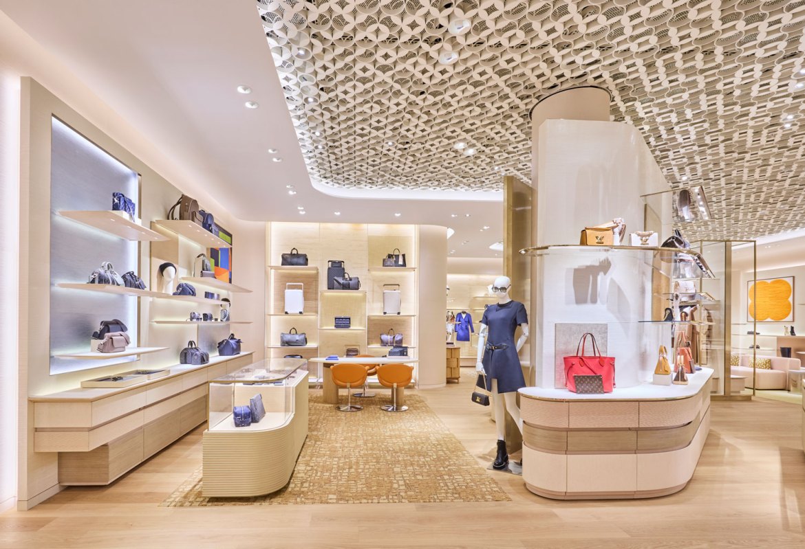 The new Louis Vuitton Store at Heathrow Airport T2 © Louis Vuitton