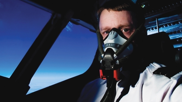 Pilot oxygen mask