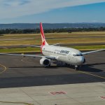 The image of Qantas B737-800 VH-VZO on the runway.