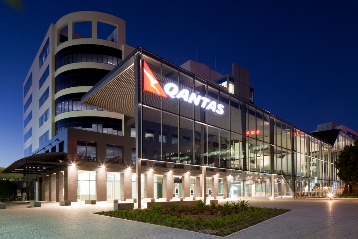 Perth travellers, Qantas Chaos, Geraldton Airport, Overnight stay