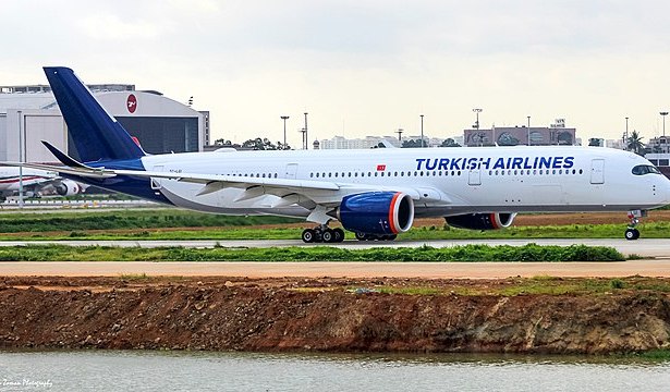 has stirred up the aviation community, Istanbul, the captain passed away, Airbus A350, Flight TK204, single-pilot operations