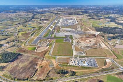 Western Sydney Airport runways